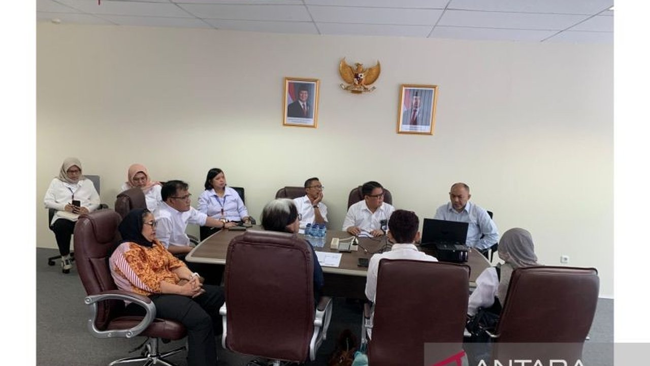 KPAI dan BP Taskin berkolaborasi untuk mengatasi masalah kekerasan terhadap anak-anak miskin di Indonesia, termasuk penerbitan buku dan kerja sama media.