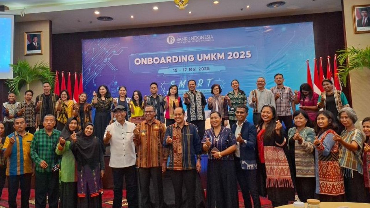 Bank Indonesia (BI) NTT berkolaborasi dengan Pemprov NTT dan berbagai pihak untuk meningkatkan kapasitas 30 UMKM lokal melalui pelatihan bisnis digital guna mendorong pertumbuhan ekonomi daerah.