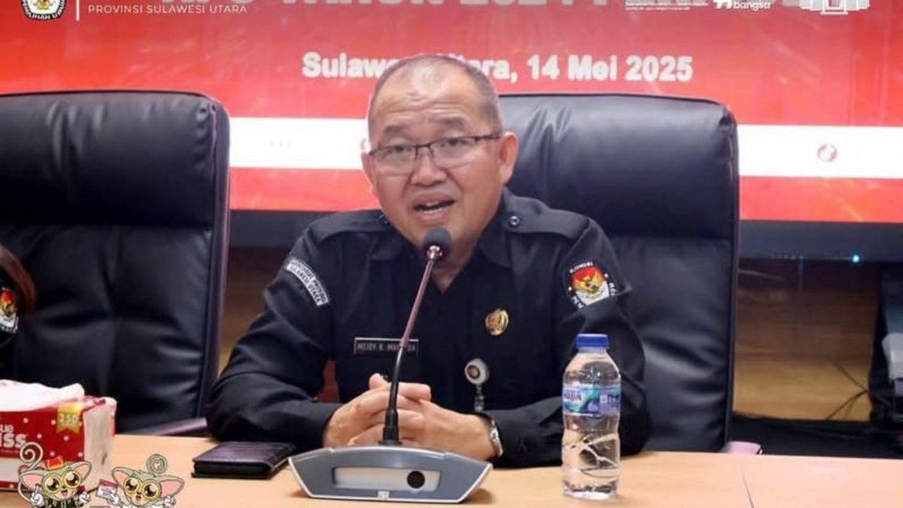 Sebanyak 65 PPPK di lingkungan Sekretariat Jenderal KPU Sulut menerima dokumen perjanjian kerja (PK) dan surat pernyataan melaksanakan tugas (SPMT) setelah dinyatakan lulus seleksi, menandai langkah awal pengabdian mereka.