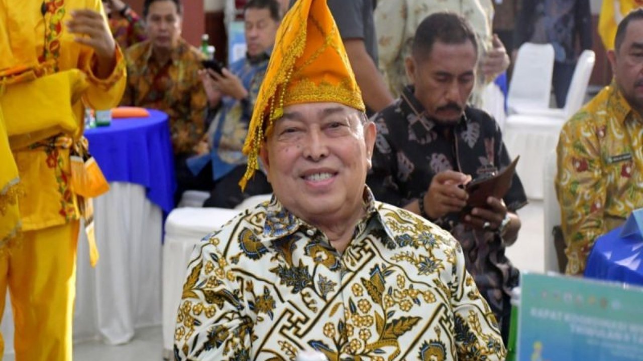 Wagub Sulbar menawarkan peluang investasi komoditas kelapa kepada pengusaha dengan skema kemitraan, menjanjikan peningkatan ekonomi dan lapangan kerja di Sulawesi Barat.