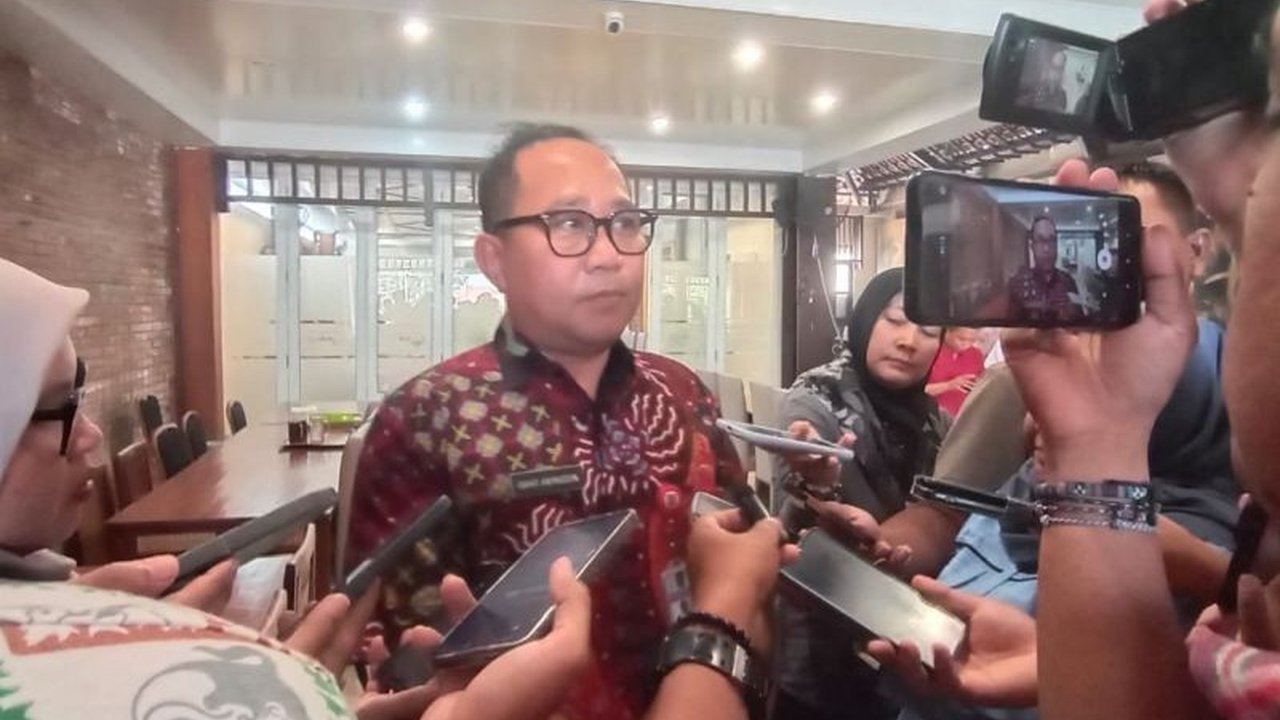 Pemkot Semarang mengubah rencana pembangunan jalur Semarang Outer Ring Road (SORR) dari jalan arteri menjadi jalan tol untuk mengurangi kemacetan di jalur Mangkang dan Ngaliyan.