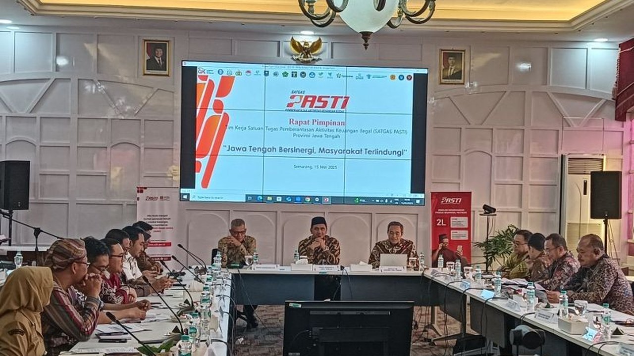 Satgas PASTI berhasil menghentikan 1.332 kegiatan keuangan ilegal, termasuk investasi bodong dan pinjol ilegal, serta memblokir ribuan nomor telepon terkait.