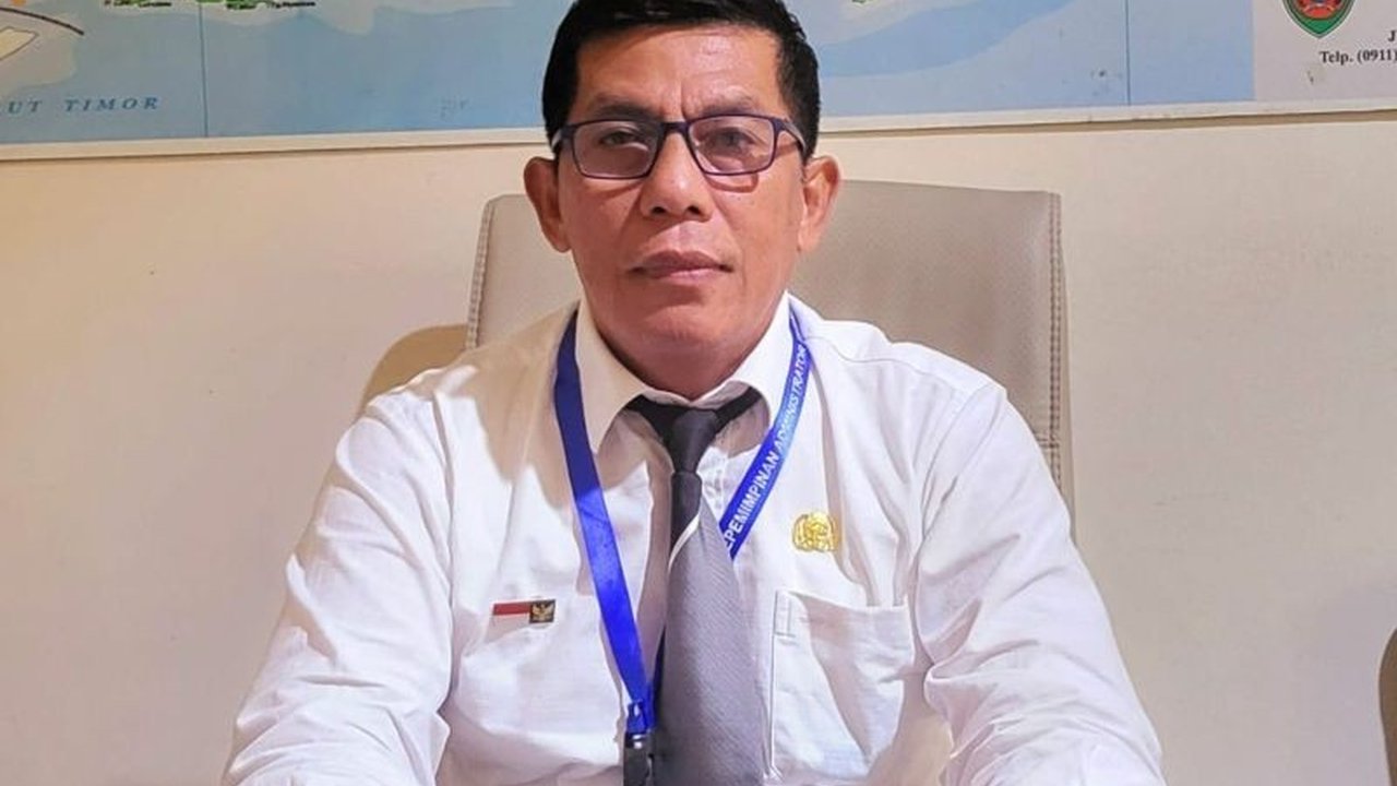 Dinas Pertanian Maluku memastikan ternak kurban bebas PMK berkat pengawasan ketat terhadap lalu lintas hewan ternak dari daerah zona merah, sehingga masyarakat dapat berkurban dengan tenang.