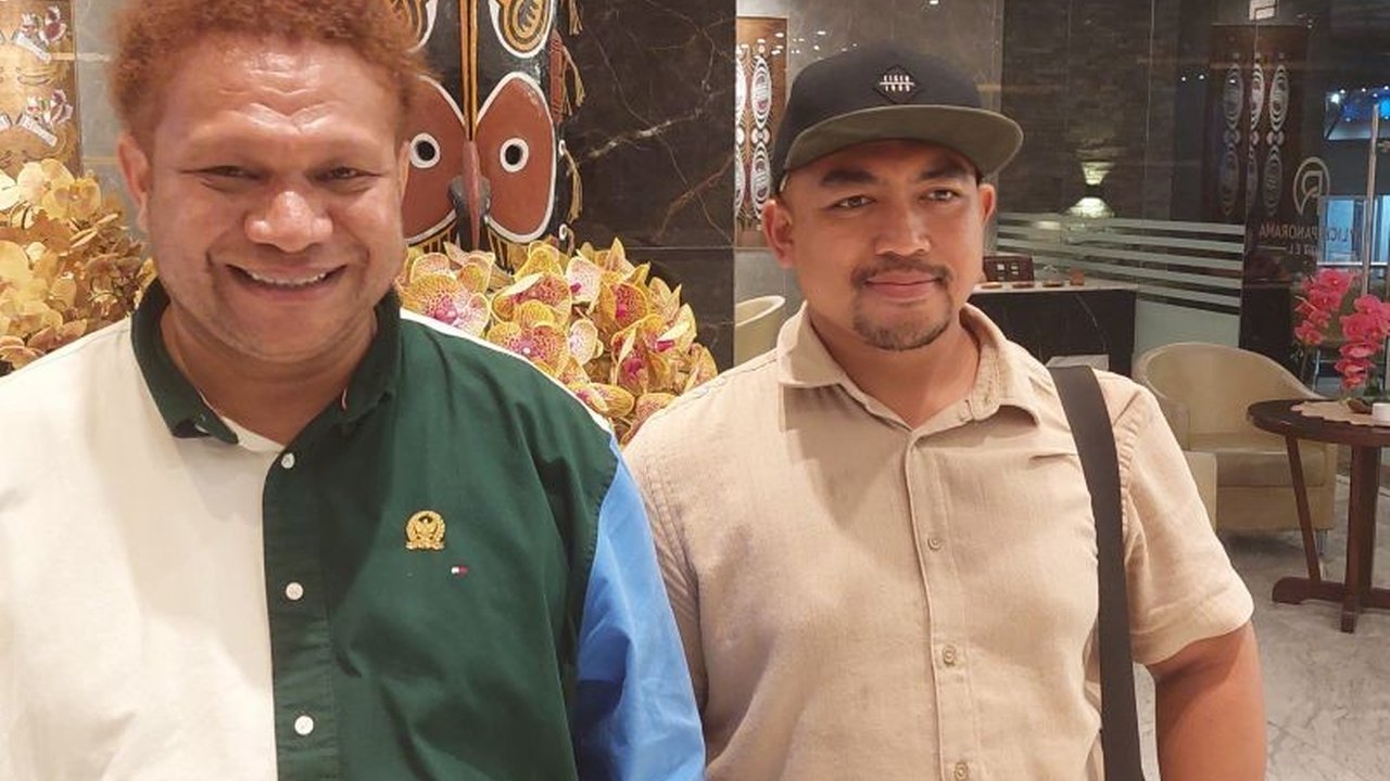 Anggota DPD RI, Paul Vincen Mayor, mendorong ajang tinju amatir di Papua Barat Daya untuk menggali potensi anak muda dan melahirkan atlet-atlet berbakat, serta mengangkat nama daerah di kancah nasional dan internasional.