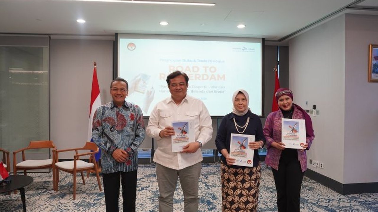 LPEI dan KBRI Belanda meluncurkan buku panduan 'Road to Rotterdam' untuk membantu pelaku usaha Indonesia menembus pasar Eropa di tengah ketidakpastian ekonomi global akibat perang tarif.