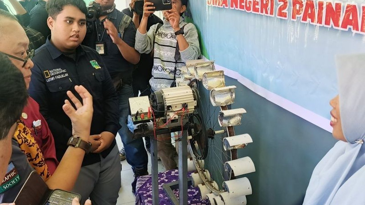 Toyota Motor Manufacturing Indonesia (TMMIN) mendukung ide siswa SMAN 2 Painan yang memanfaatkan drone bertenaga listrik bersih untuk pengiriman, mendorong perekonomian dan mengurangi polusi di Pesisir Selatan, Sumatera Barat.