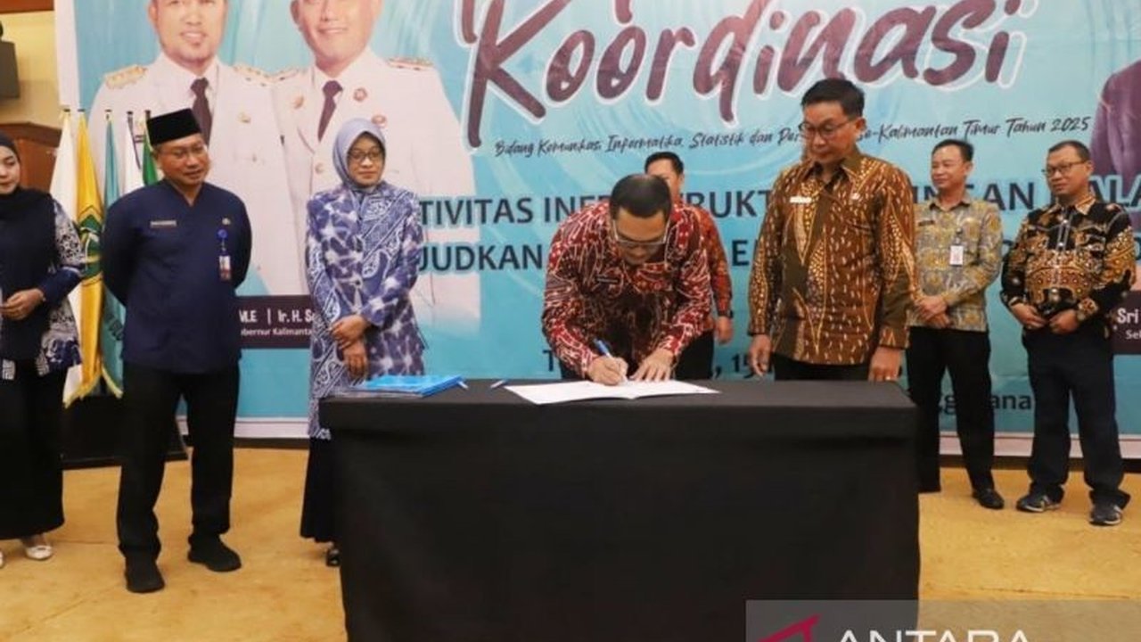 Pemprov Kaltim berencana menghubungkan 841 desa dengan akses internet gratis dalam lima tahun ke depan untuk mendorong transformasi digital hingga ke pelosok daerah.