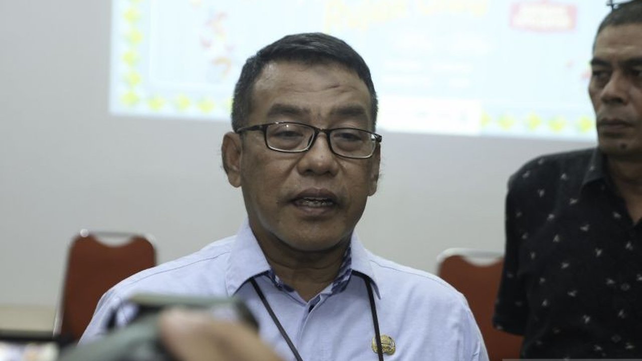 Festival Rujak Uleg 2025 di Surabaya Expo Center (SBEC) hadirkan nuansa vintage, kompetisi menguleg rujak, dan kategori Rujak Nusantara dalam rangka memperingati Hari Jadi Kota Surabaya (HJKS) ke-732.