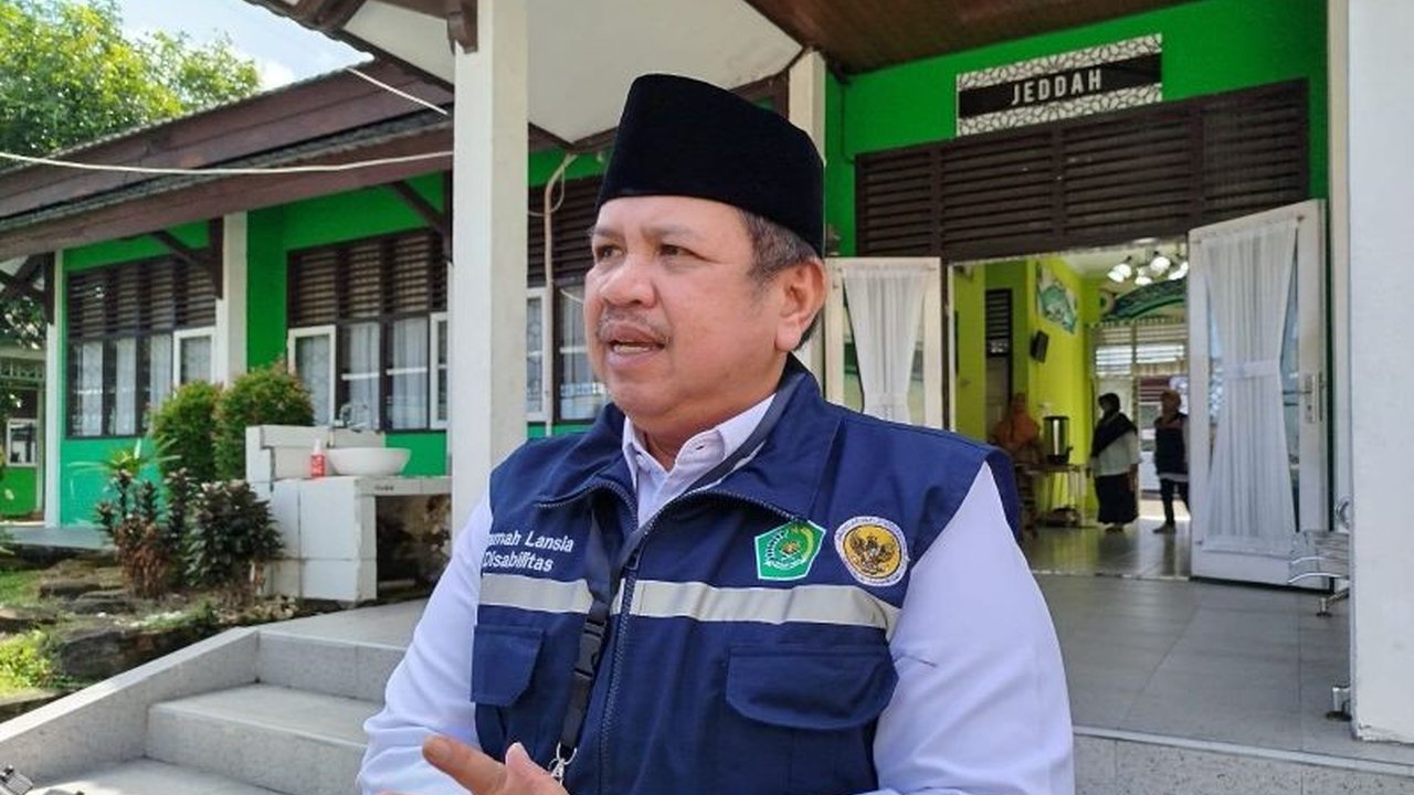 Jamaah haji kloter 13 Jambi telah tiba di Arab Saudi dalam kondisi sehat dan langsung melaksanakan ibadah di Masjid Nabawi setelah menempati hotel di Madinah.