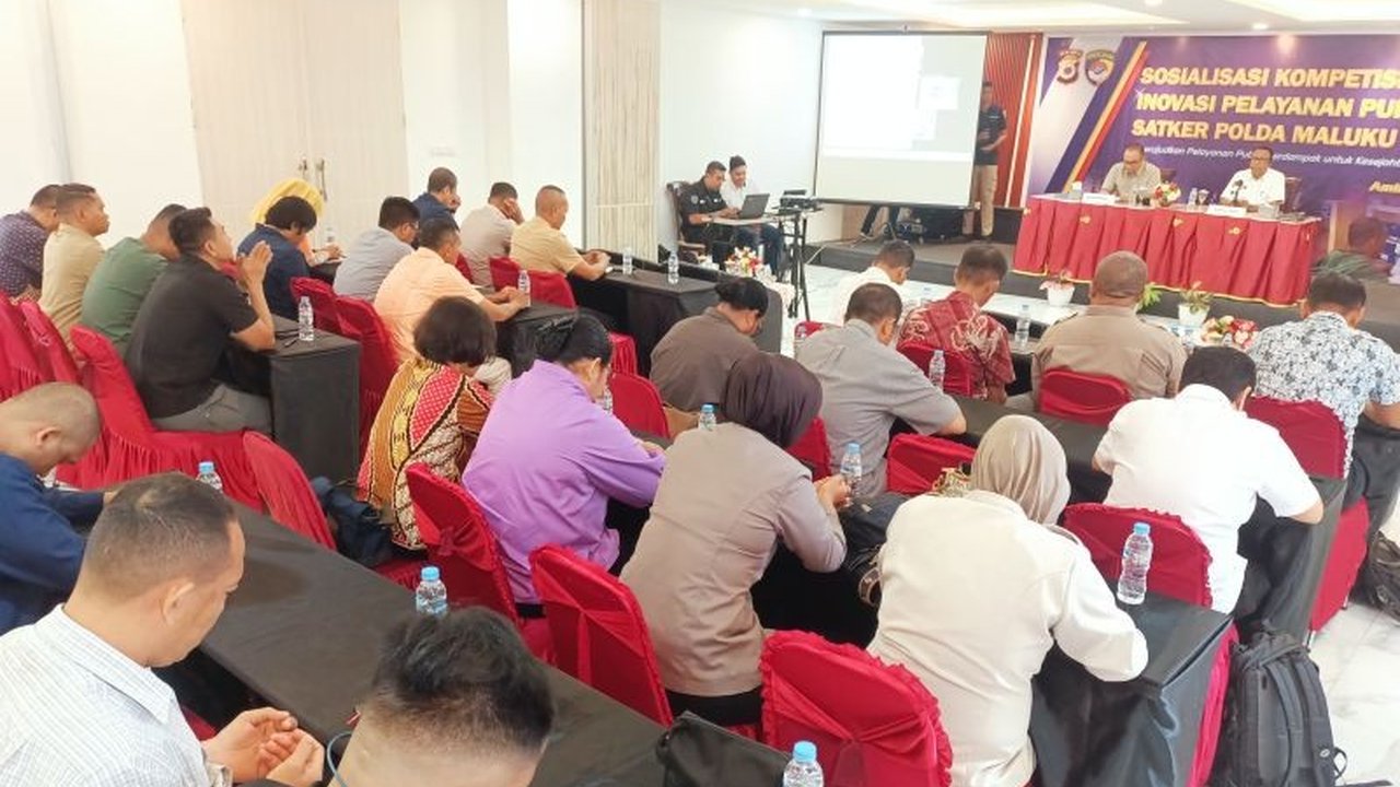 Polda Maluku menggelar sosialisasi inovasi pelayanan publik guna meningkatkan pelayanan prima dan responsif terhadap kebutuhan masyarakat Maluku, dengan program unggulan seperti layanan kesehatan keliling dan pembuatan SIM keliling.
