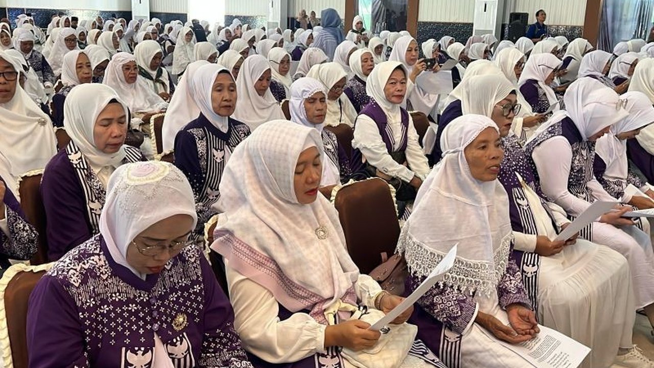 Dinas Kesehatan Sulawesi Tenggara imbau 2.018 Calon Jemaah Haji (CJH) waspadai cuaca ekstrem di Tanah Suci dan berikan tips jaga kesehatan.