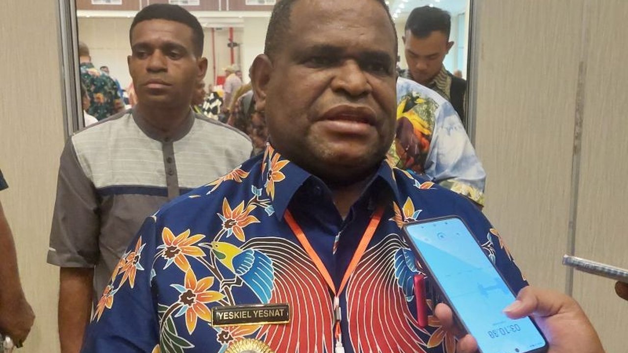 Kabupaten Tambrauw, Papua Barat Daya, meluncurkan program sekolah gratis berbasis asrama untuk mengatasi kendala geografis dan memastikan akses pendidikan merata bagi seluruh anak usia sekolah.