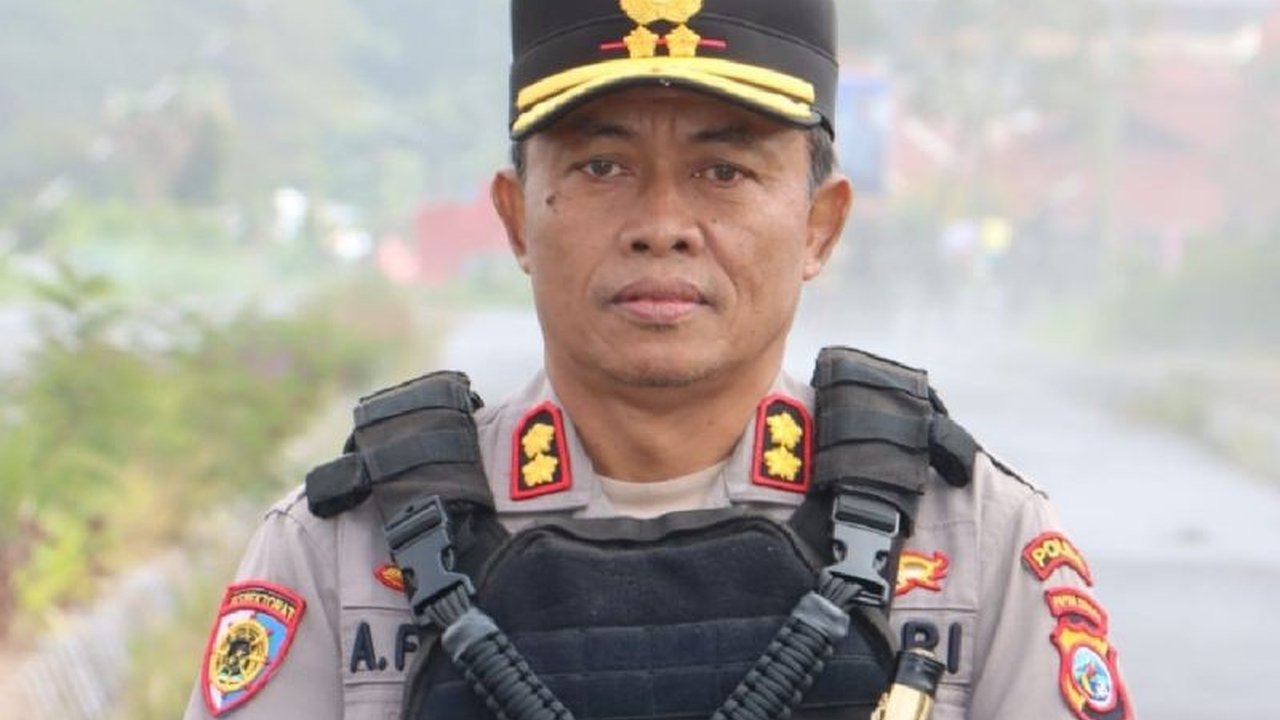 Dua personel Brimob gugur ditembak orang tak dikenal di Mulia, Kabupaten Puncak Jaya, Papua Tengah, Kamis petang, 15 Mei 2024.  Polisi masih menyelidiki kronologi kejadian.