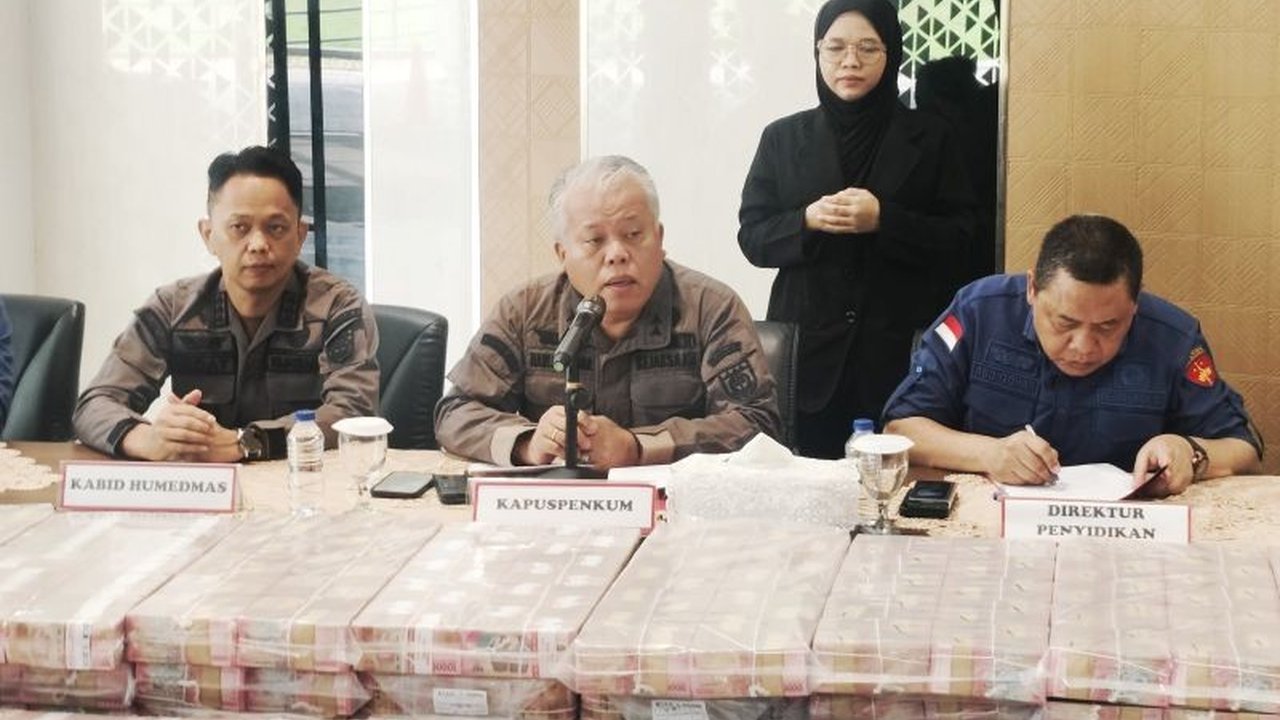 Kejaksaan Agung menyita aset Duta Palma Group senilai Rp6,8 triliun, termasuk mata uang asing, sebagai bagian dari upaya pemulihan kerugian negara akibat korupsi perkebunan sawit.