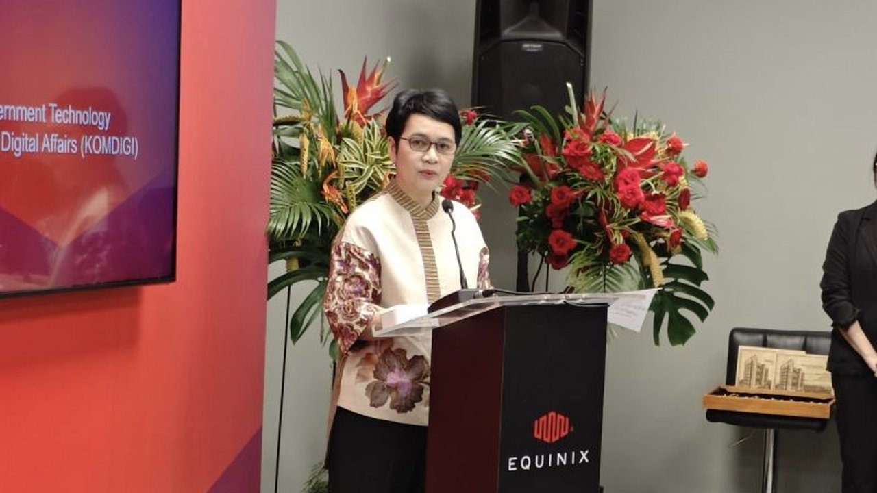 Kemkominfo optimistis Indonesia akan menjadi tujuan investasi utama pusat data di Asia Pasifik berkat letak geografis strategis, penetrasi internet tinggi, dan ekonomi digital yang berkembang pesat.