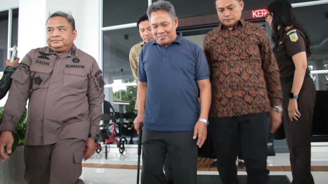 Zaini Arony, mantan Bupati Lombok Barat berusia 72 tahun dengan riwayat penyakit diabetes, kembali mengajukan penangguhan penahanan dalam kasus dugaan korupsi aset Lombok City Center (LCC) melalui kuasa hukumnya.