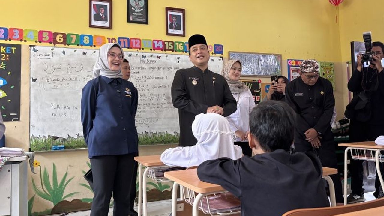 Kantor Komunikasi Kepresidenan mengapresiasi keterlibatan narapidana koruptor dalam program Makan Bergizi Gratis (MBG) di Lapas Sukamiskin, Bandung, Jawa Barat, yang dinilai inovatif dan bermanfaat.