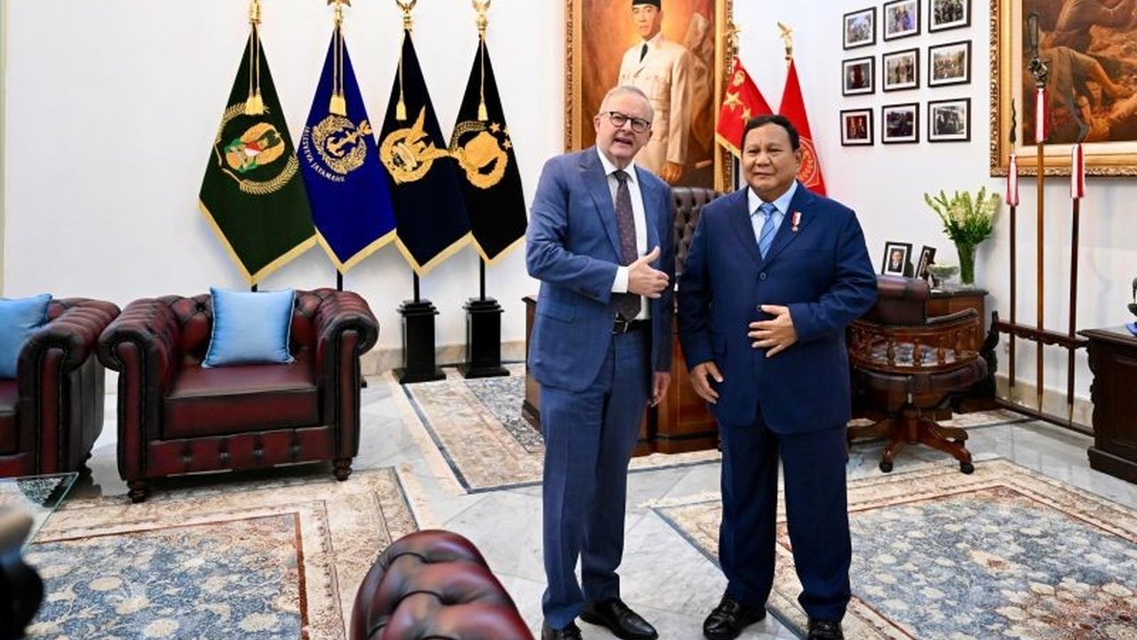 Presiden Prabowo dan PM Albanese sepakat meningkatkan kerja sama pertahanan dan perluas akses pasar bagi UMKM Indonesia, serta membahas peluang kerja sama ekonomi di tengah ketidakpastian global.