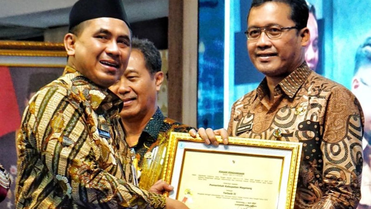 Pemerintah Kabupaten Magelang kembali meraih penghargaan pengelola Jaringan Dokumentasi dan Informasi Hukum (JDIH) terbaik kedua tingkat Provinsi Jawa Tengah tahun 2025, mendorong peningkatan pemahaman hukum di desa.