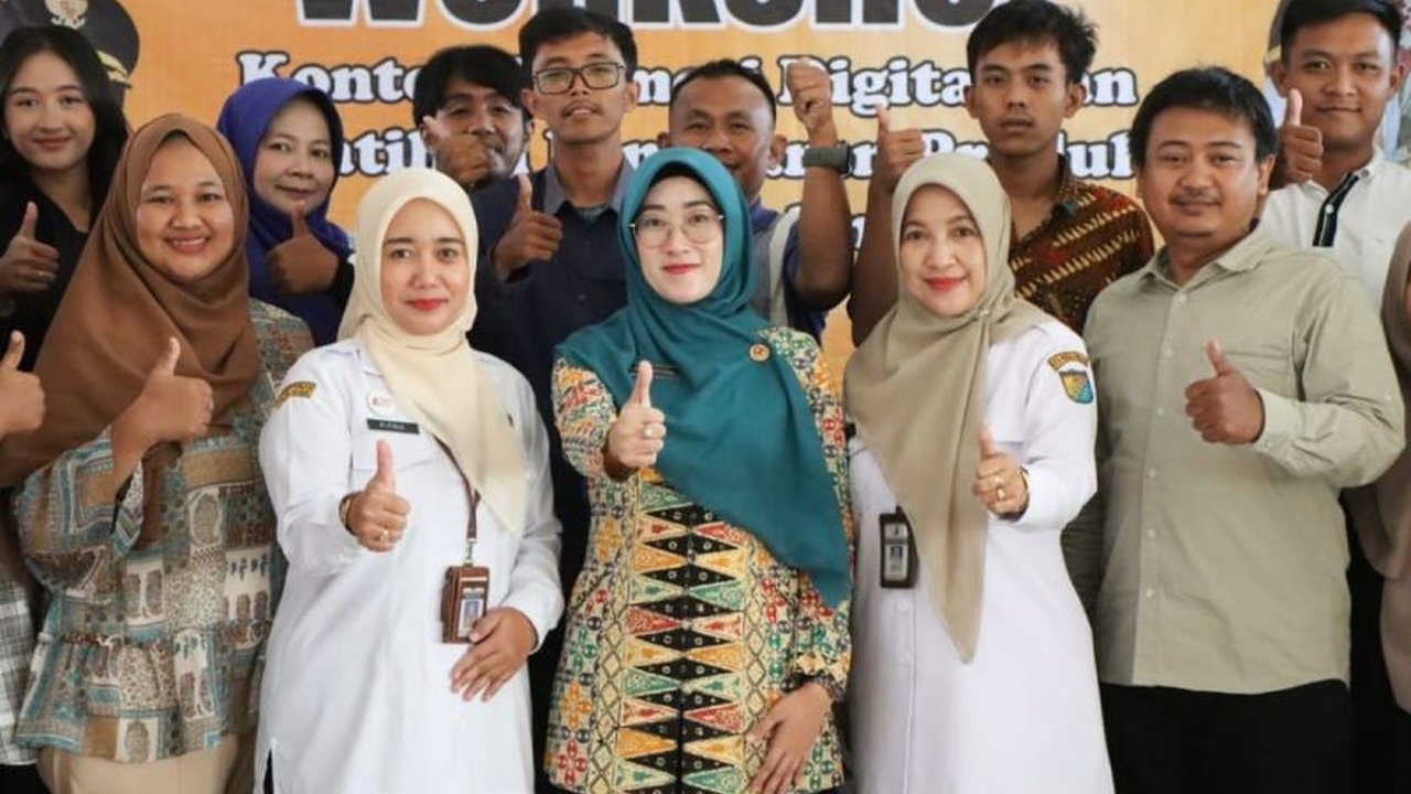 Dekranasda Kota Pekalongan gencar promosikan produk UMKM secara daring melalui pelatihan pembuatan konten digital, guna memperluas pasar hingga skala internasional.