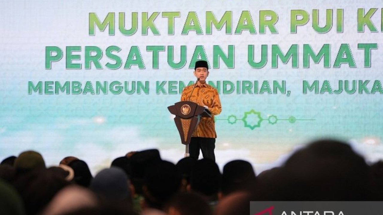 Wakil Presiden RI Gibran Rakabuming Raka memuji sinergi Persatuan Umat Islam (PUI) dengan pemerintah dalam ketahanan pangan, sementara Gubernur Sumut menyoroti masalah narkoba yang serius di provinsi tersebut.