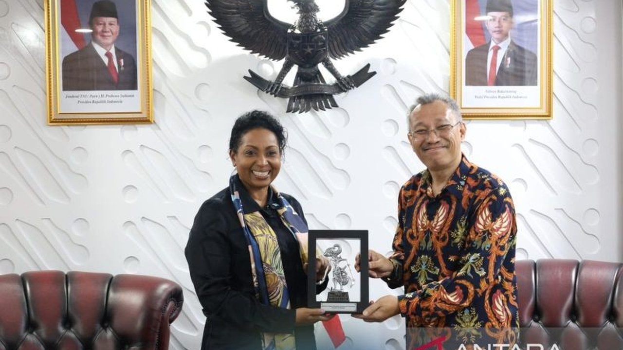 Kemdiktisaintek RI dan Saint Lucia sepakat memperkuat kerja sama bilateral di bidang pendidikan tinggi, termasuk membuka peluang beasiswa bagi mahasiswa Saint Lucia untuk belajar di Indonesia demi mendukung visi Indonesia Emas 2045.