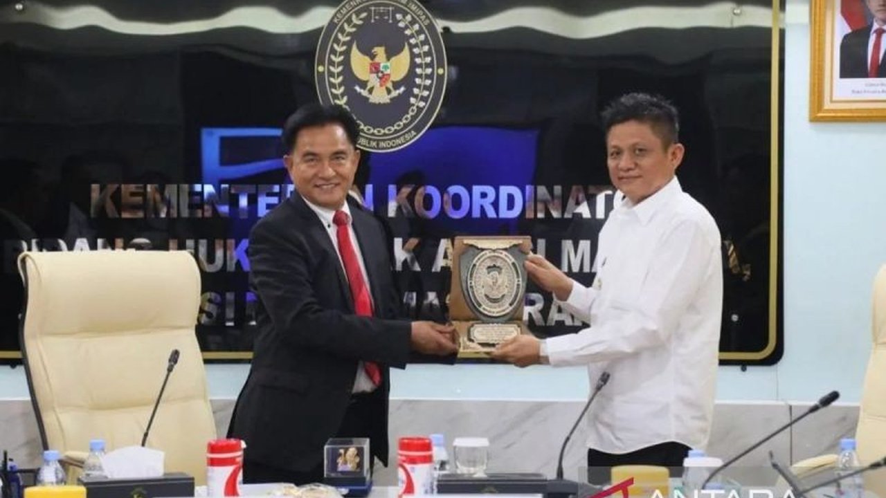 Pemkab OKU Timur mengusulkan pembangunan Lapas baru dan layanan paspor di MPP kepada pemerintah pusat untuk meningkatkan kualitas pelayanan publik dan kemudahan akses bagi masyarakat.