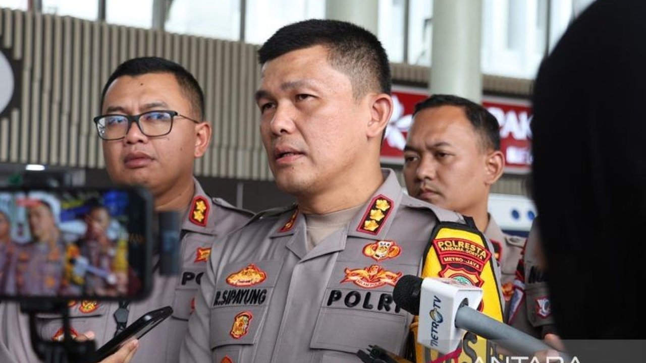 Polresta Bandara Soetta mengamankan 16 orang dalam Operasi Berantas Jaya 2025 karena diduga melakukan aksi premanisme, termasuk pemerasan dan penyalahgunaan narkoba.