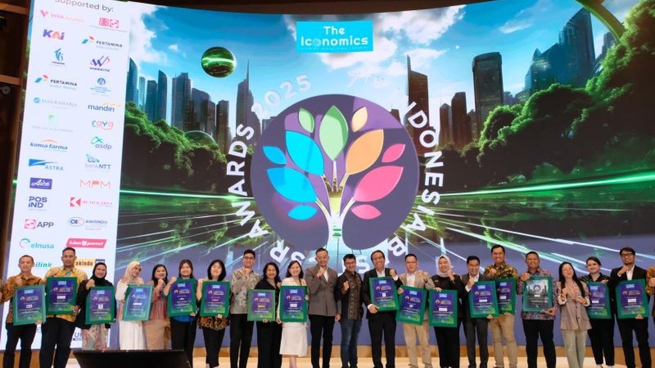 PT Pertamina International Shipping (PIS) dan anak usahanya meraih tiga penghargaan CSR atas komitmen bisnis hijau, pemberdayaan nelayan, dan program TJSL inovatif.