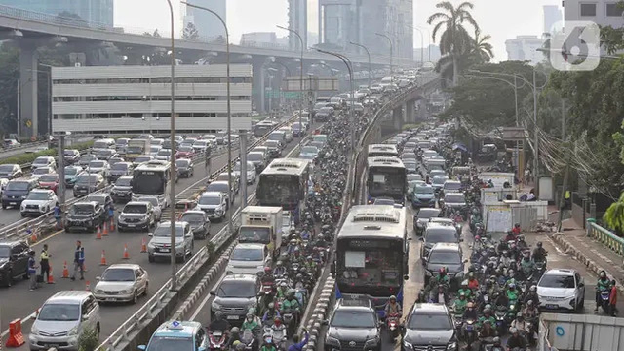 Indeks Kualitas Udara atau Air Quality Index (AQI) di Jakarta berada di angka 109. (Liputan6.com/Angga Yuniar)
