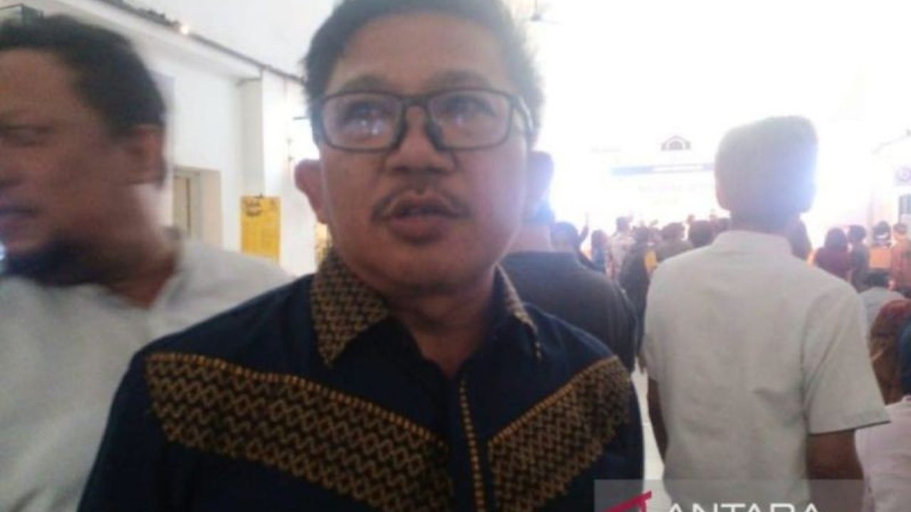 Kabupaten Karo, Sumatera Utara, dipadati 40.000 wisatawan selama libur panjang Waisak 2025, dengan peningkatan okupansi hotel hingga 90 persen lebih.