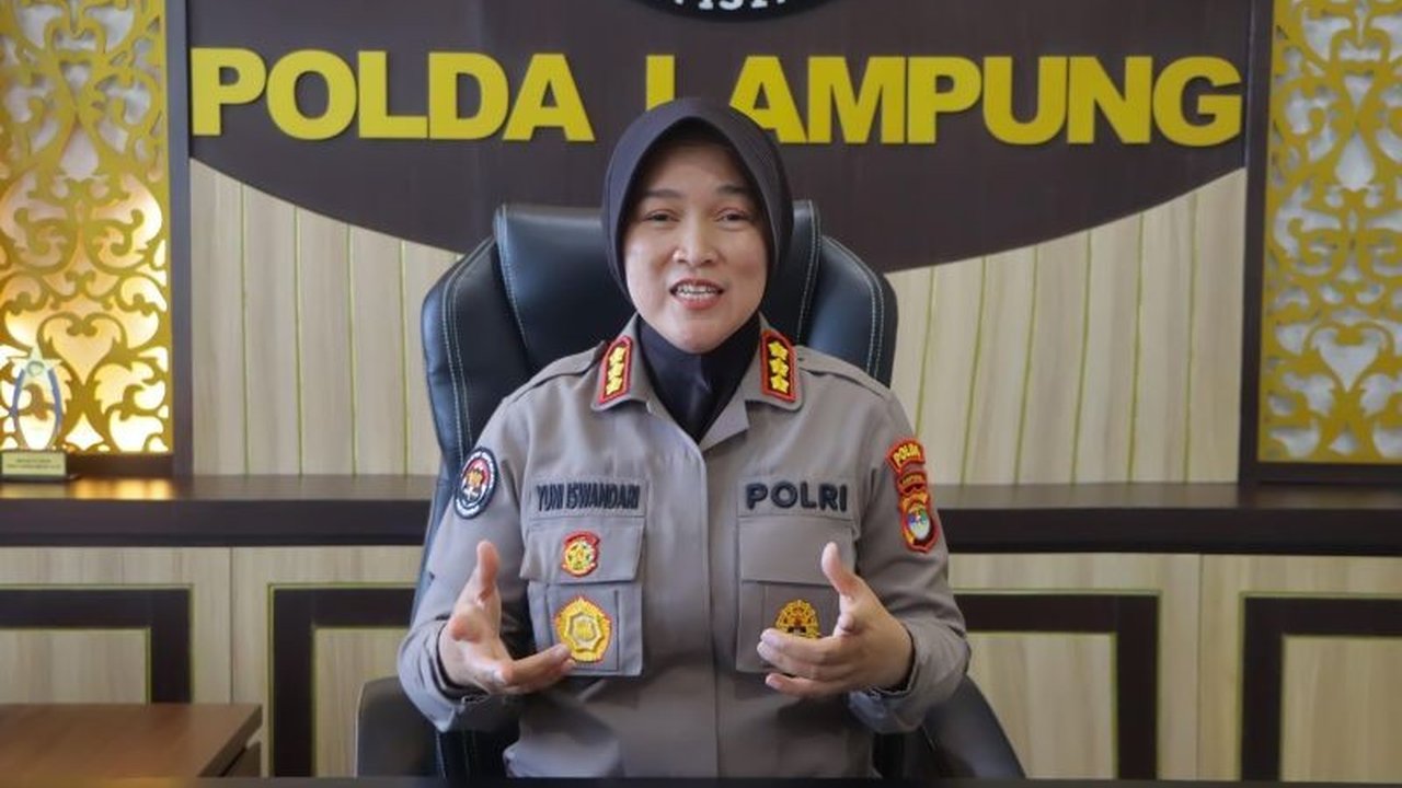 Penemuan jenazah kakak beradik dengan luka parah di Pesisir Barat, Lampung, telah menggemparkan warga dan polisi tengah menyelidiki kasus tersebut sebagai dugaan pembunuhan.