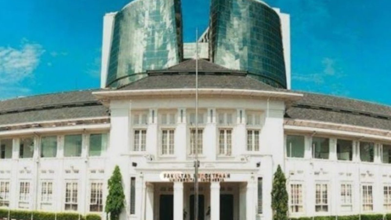 Dewan Guru Besar FKUI menyatakan keprihatinan mendalam terhadap kebijakan kesehatan dan pendidikan kedokteran yang berpotensi menurunkan mutu pendidikan dokter dan pelayanan kesehatan di Indonesia.