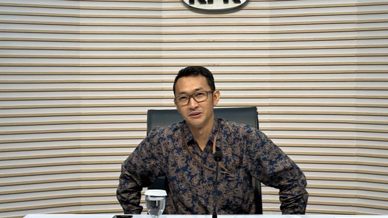 Komisi Pemberantasan Korupsi (KPK) menyita enam aset senilai Rp9 miliar yang diduga berasal dari tindak pidana korupsi pengelolaan dana hibah di Jawa Timur tahun 2019-2022.