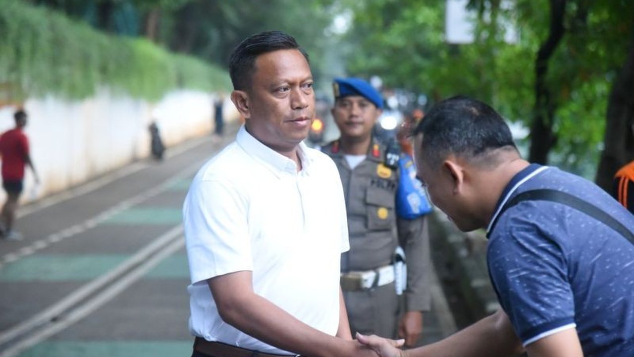 Wali Kota Jakarta Timur, Munjirin, bersama Forkopimko fokus membahas penanganan premanisme dan tawuran untuk menciptakan lingkungan yang aman dan kondusif bagi warga serta investasi.