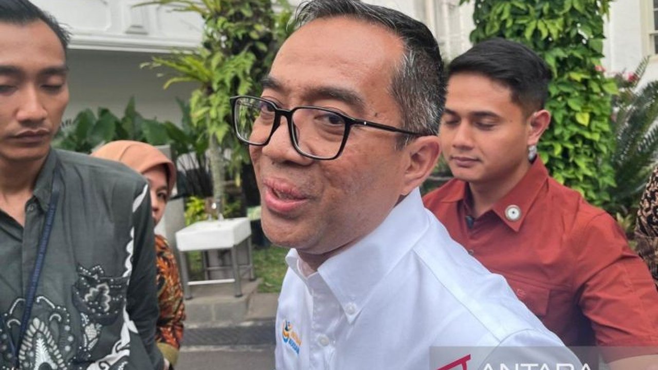 Presiden Prabowo Subianto memanggil Mendiktisaintek Brian Yuliarto untuk membahas pengembangan SDM unggul guna mendukung program industrialisasi nasional, khususnya di sektor pangan, energi, dan kesehatan.