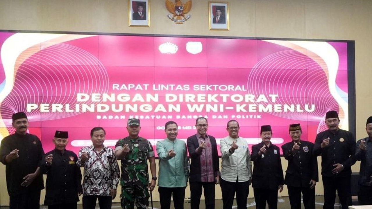 Kemenlu RI melakukan rapat lintas sektoral di Madiun untuk mempelajari kearifan lokal dalam menjaga kerukunan dan menerapkannya pada komunitas WNI di luar negeri.