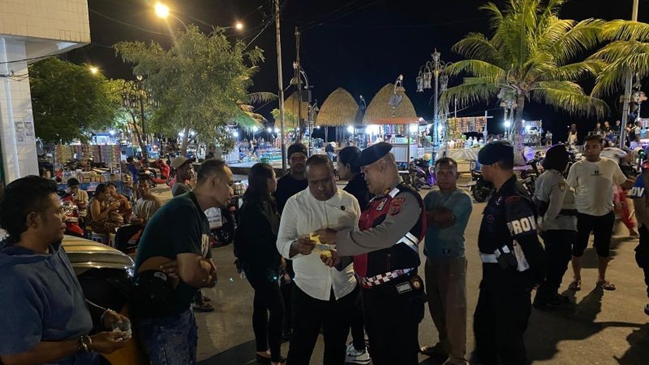 Polda NTT gencar melakukan patroli malam di Kota Kupang untuk mencegah aksi premanisme dan menciptakan rasa aman bagi masyarakat dalam Operasi Pekat Turangga 2025.