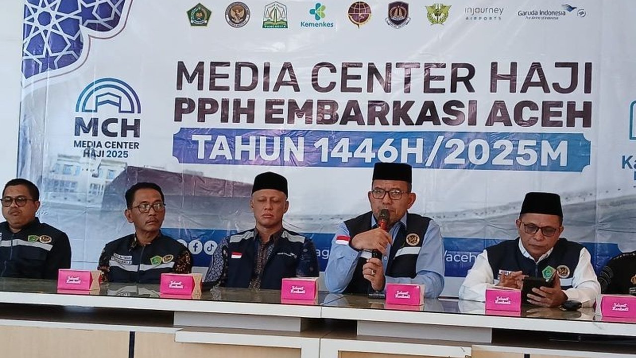 Kantor Imigrasi Banda Aceh telah menyelesaikan visa haji untuk 1.179 calon jamaah dari tiga kloter, memastikan keberangkatan mereka ke Tanah Suci pada 18 Mei 2025.