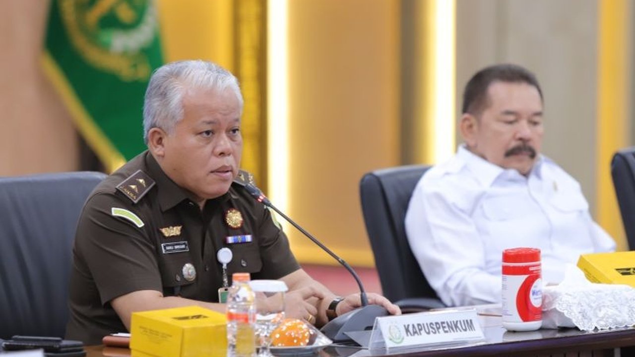 Kejaksaan Agung memeriksa istri Tom Lembong, Marcella Santoso, terkait bukti percakapan elektronik dalam kasus dugaan perintangan penanganan perkara korupsi impor gula yang melibatkan Tom Lembong.