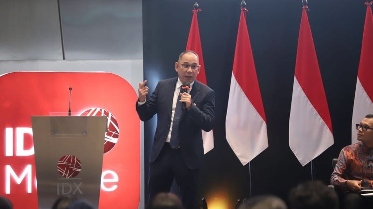 Kenaikan harga emas dunia hingga US$3.200 per troy ounce didorong oleh faktor geopolitik global, seperti konflik Rusia-Ukraina dan kebijakan AS yang menjadikan emas sebagai aset Tier I.