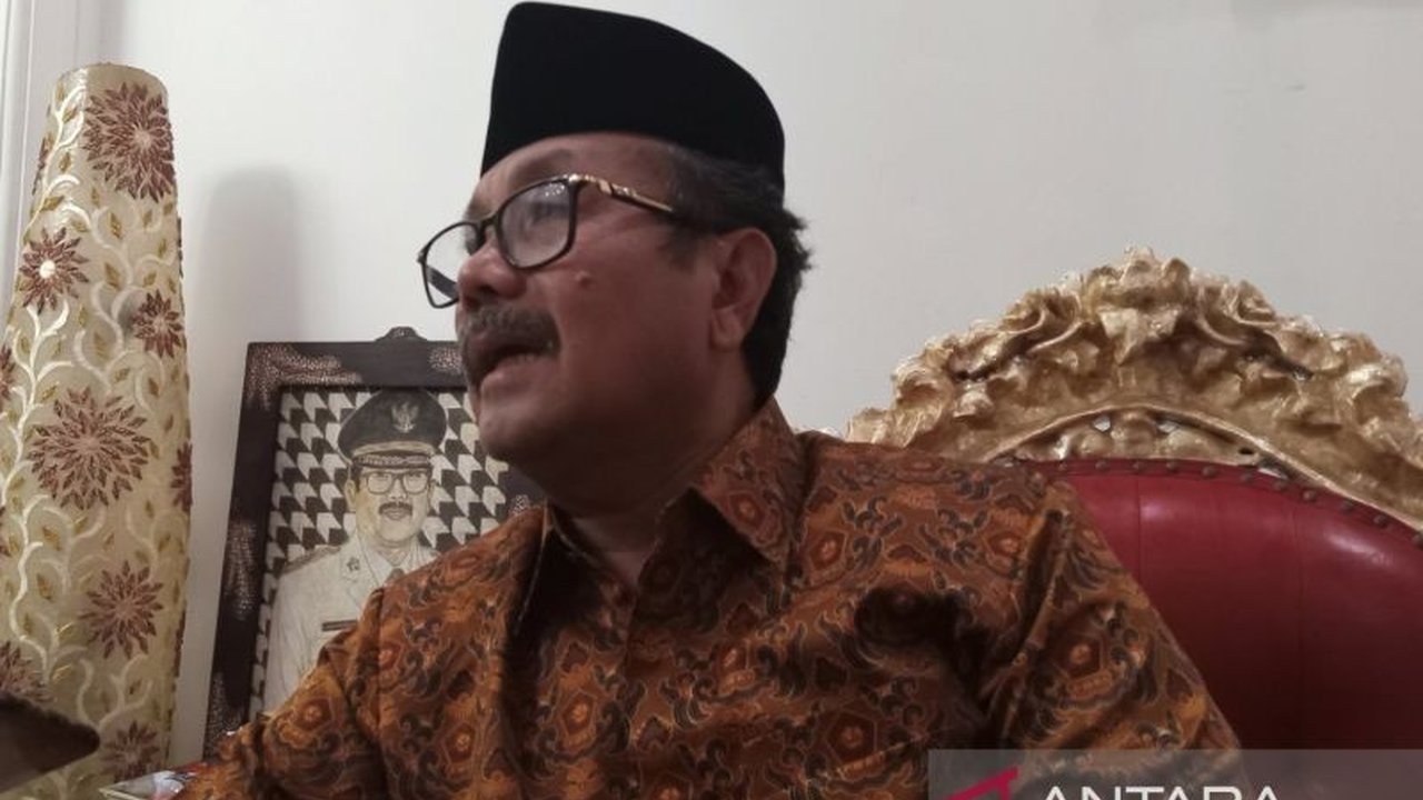 Pemerintah Kabupaten Cirebon memprioritaskan pembentukan Desa Sehat pada tahun 2025 untuk meningkatkan kualitas hidup masyarakat melalui kolaborasi lintas sektor, dengan Desa Bakung Lor sebagai contoh sukses.
