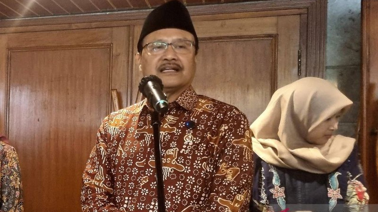 Menteri Sosial Saifullah Yusuf menyatakan tidak berminat menjadi Ketua Umum Partai Persatuan Pembangunan (PPP) karena fokus pada tugasnya sebagai menteri, membuka peluang bagi figur lain untuk memimpin partai tersebut.