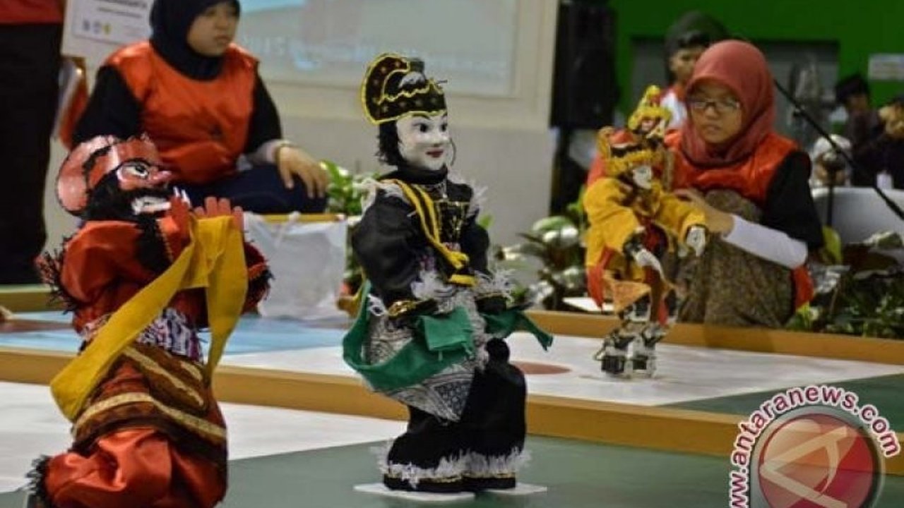 Kementerian Pendidikan, Kebudayaan, Riset, dan Teknologi (Kemdikbudristek) mendorong inovasi generasi muda melalui Kontes Robot Indonesia (KRI) 2025 yang puncaknya akan dihelat di ITB pada Juli mendatang.