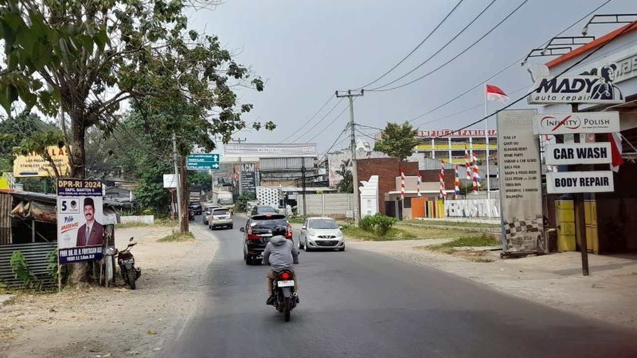 Dinas Perhubungan Kota Serang memasang 100 titik Penerangan Jalan Umum (PJU) baru setiap tahunnya, dengan strategi pemanfaatan infrastruktur eksisting untuk efisiensi anggaran.