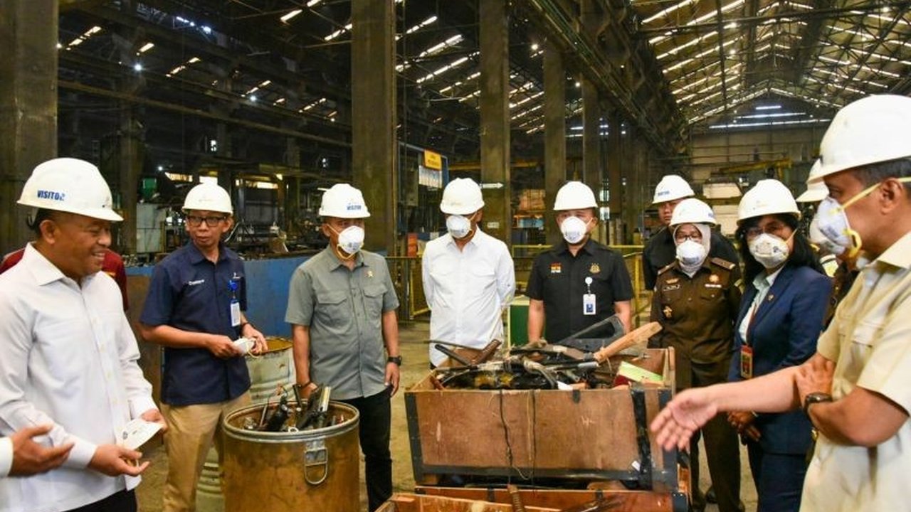 BNPT dan Pindad Musnahkan Barang Bukti Terorisme di Bandung