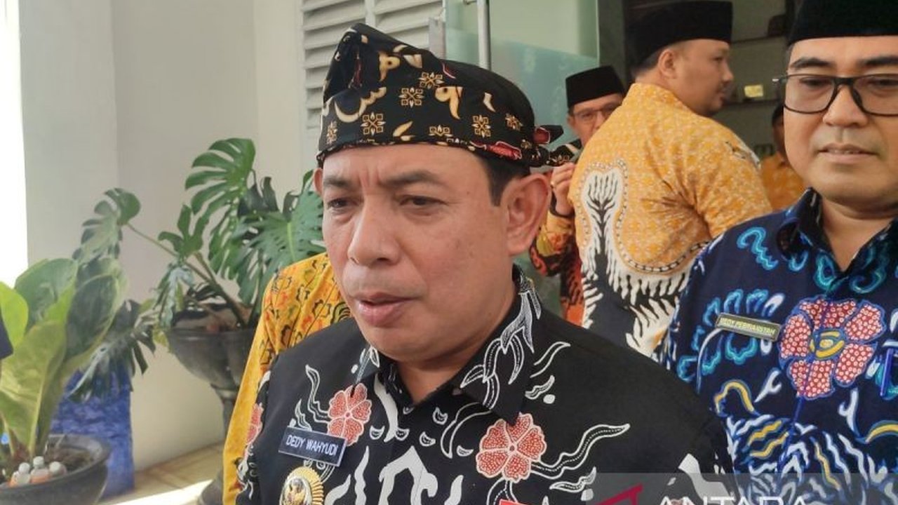 Pemkot Bengkulu akan mengevaluasi Perumda Tirta Hidayah secara menyeluruh terkait keluhan masyarakat atas layanan air bersih yang buruk dan pembengkakan anggaran belanja pegawai.
