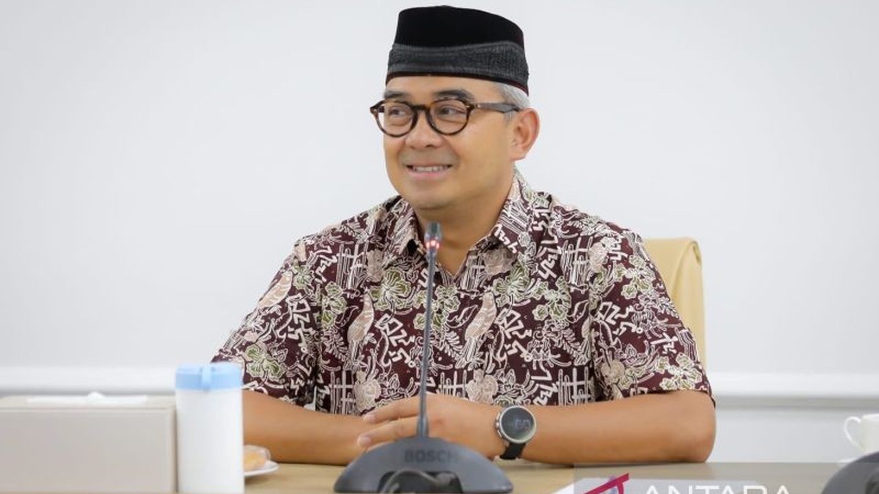 Pemkot Bandung fokus menangani timbulan sampah baru yang meningkat di beberapa titik kota hingga Juni 2025, sementara edukasi masyarakat terkait pengelolaan sampah dikurangi.