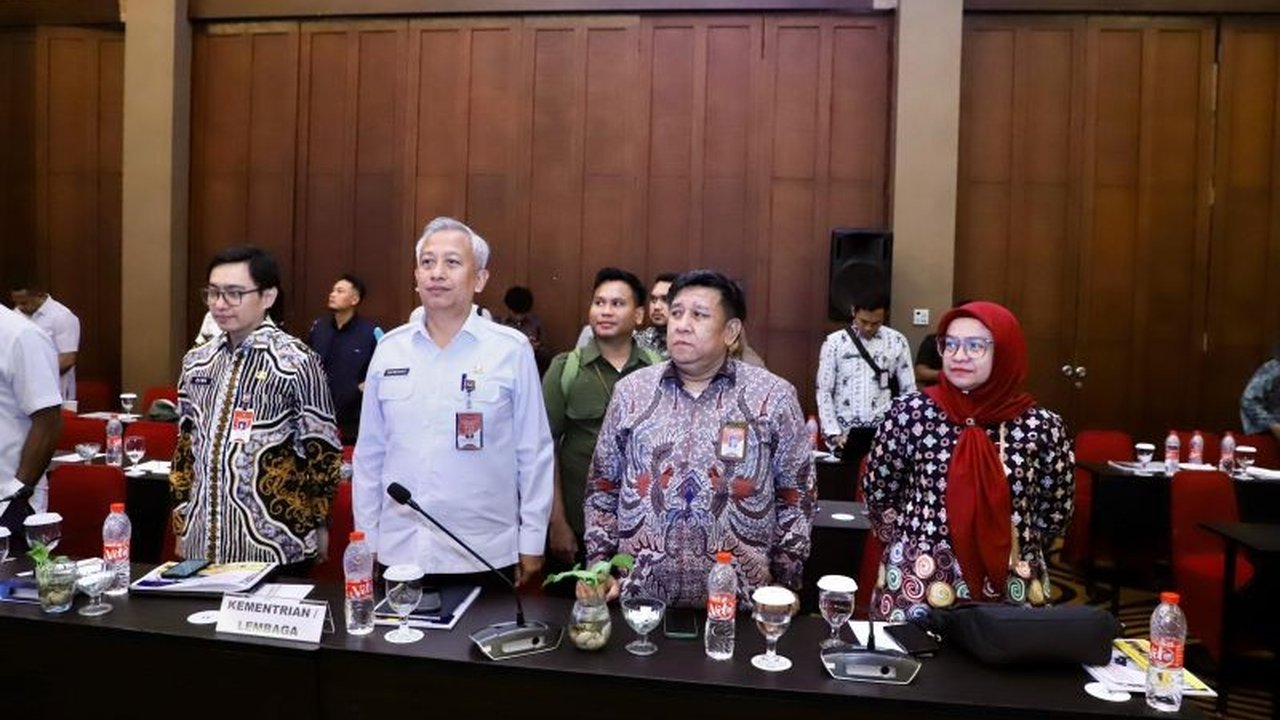 Kemendagri memberikan apresiasi positif terhadap progres pembangunan Kawasan Pusat Pemerintahan (KPP) Provinsi Papua Selatan yang dinilai berjalan mengesankan dan menerapkan prinsip sinergi yang luar biasa.