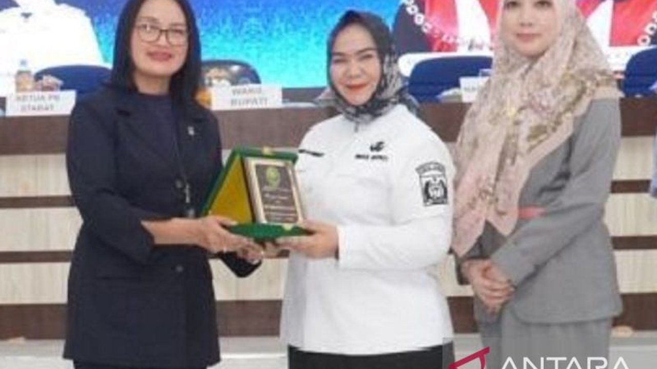 Pengadilan Negeri Stabat, Langkat, Sumatera Utara, melakukan sosialisasi layanan hukum dan persidangan elektronik untuk memudahkan akses masyarakat terhadap layanan hukum berbasis digital.